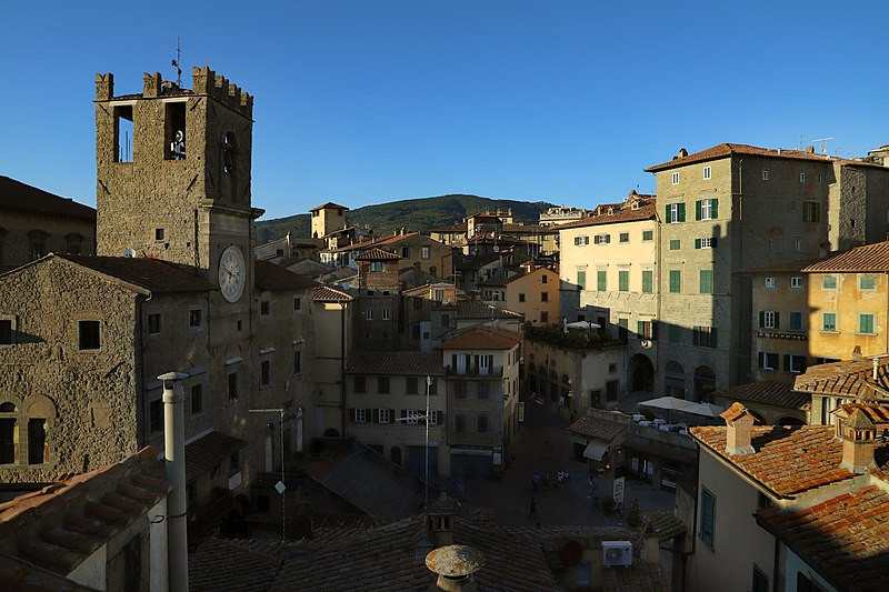 Piazza Signorelli